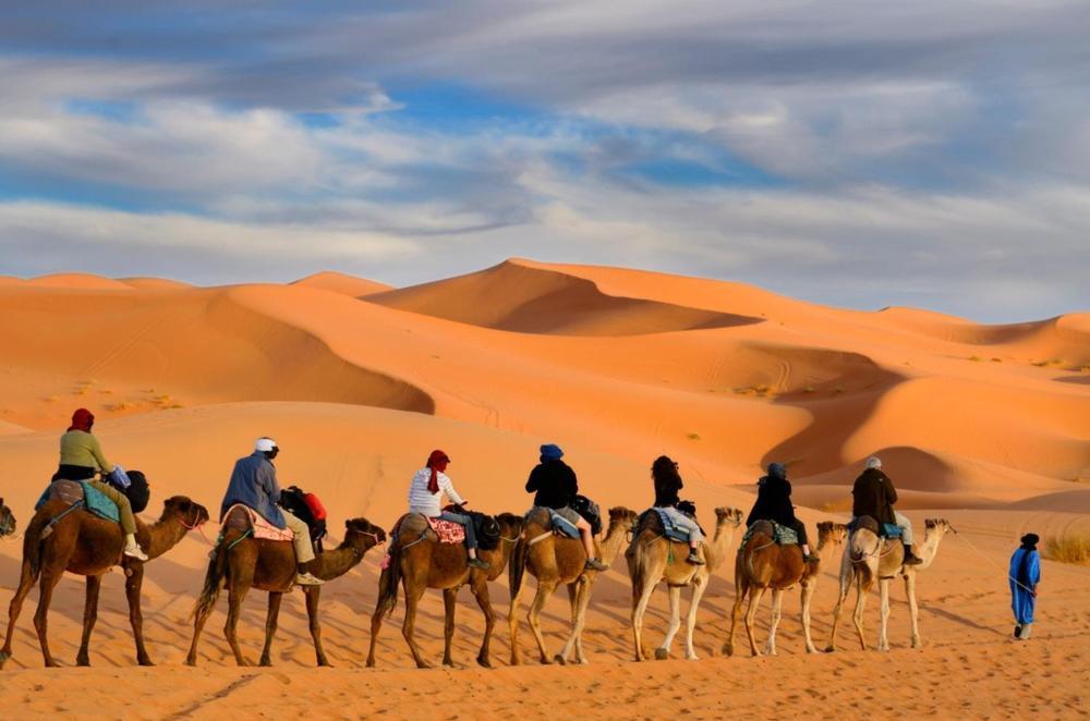 Riad Les Roches Merzouga Exterior photo