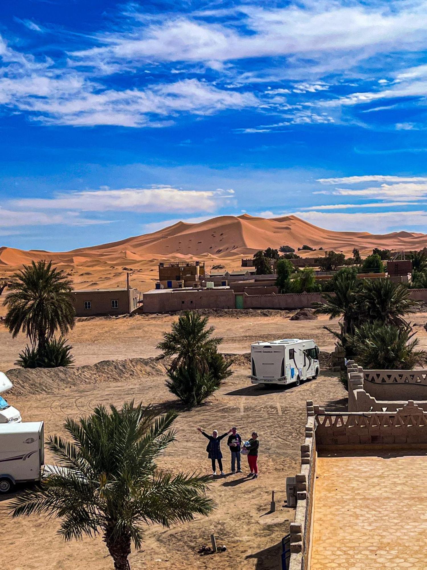 Riad Les Roches Merzouga Exterior photo