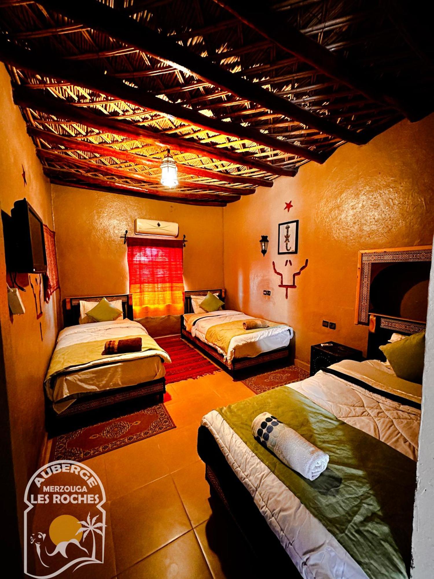 Riad Les Roches Merzouga Exterior photo